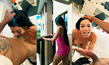 Agarra con fuerza el pelo de Gisa Custolli y la hace chuparle la polla.