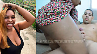 Dominicana culona saca esa leche en menos de 2 minutos