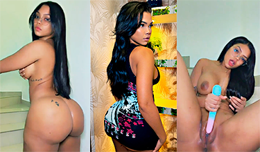 Peny Dominicana Metiéndose Rico Consolador en El Toto