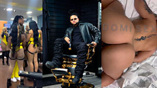 Santana Barber Shop metiéndoselo a una de sus bailarinas