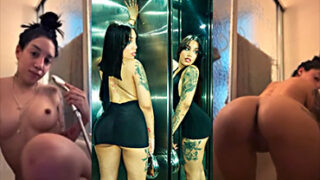 Shupamela En El Baño Lavando Su Toto Y Con Ganas De Coger