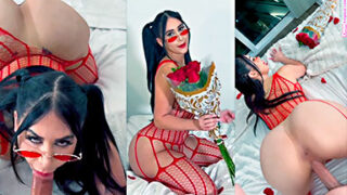Valerie Kay le da una sorpresa porno el día de San Valentín