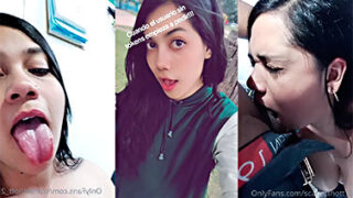 Vídeo porno de Scarlett_Hott haciendo sexo oral en el supermercado