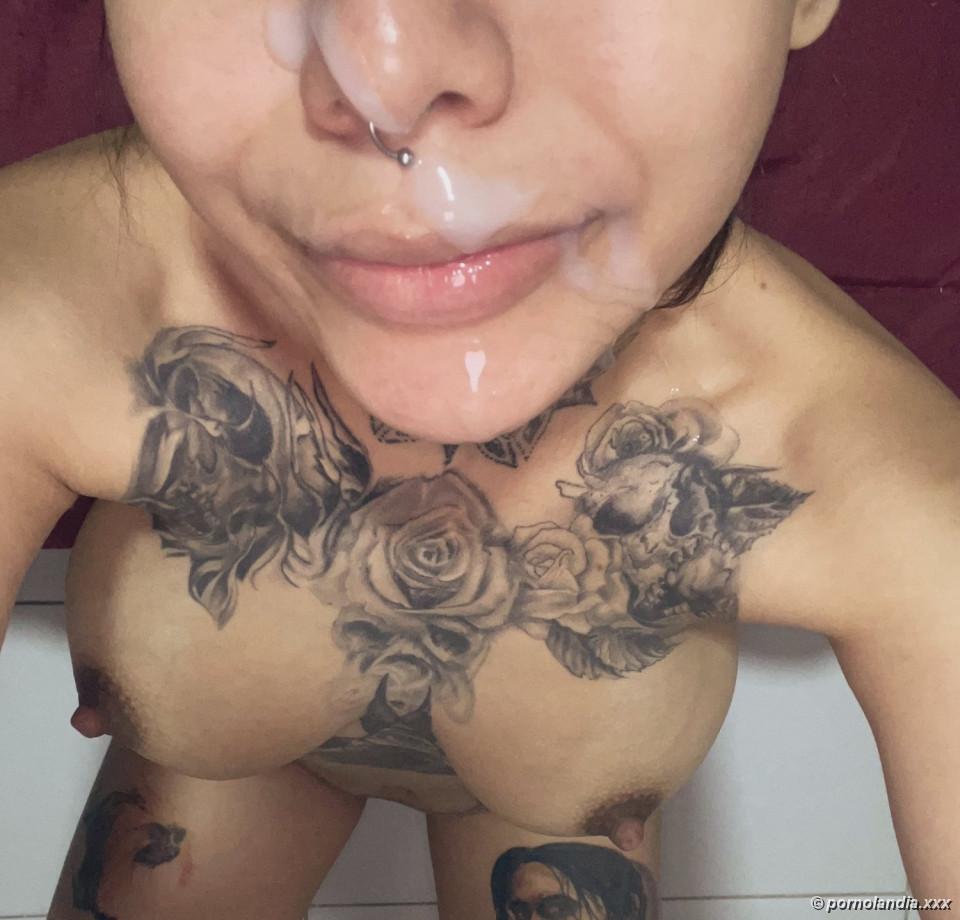 Tatuada no erome tirou fotos do corpo delicioso - Foto 249750