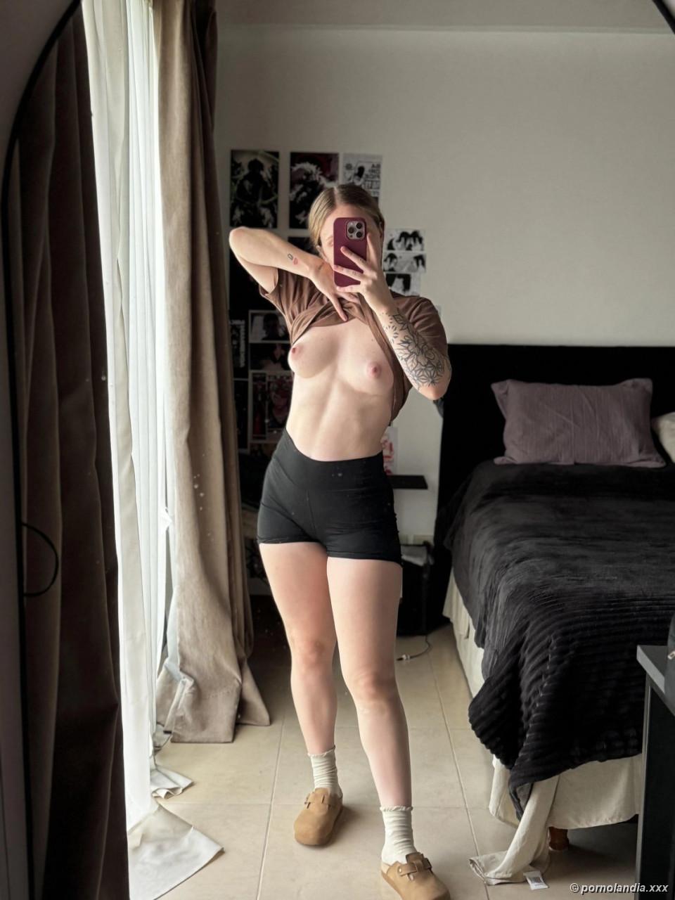 Exibida nua provocando com o corpo natural - Foto 248269