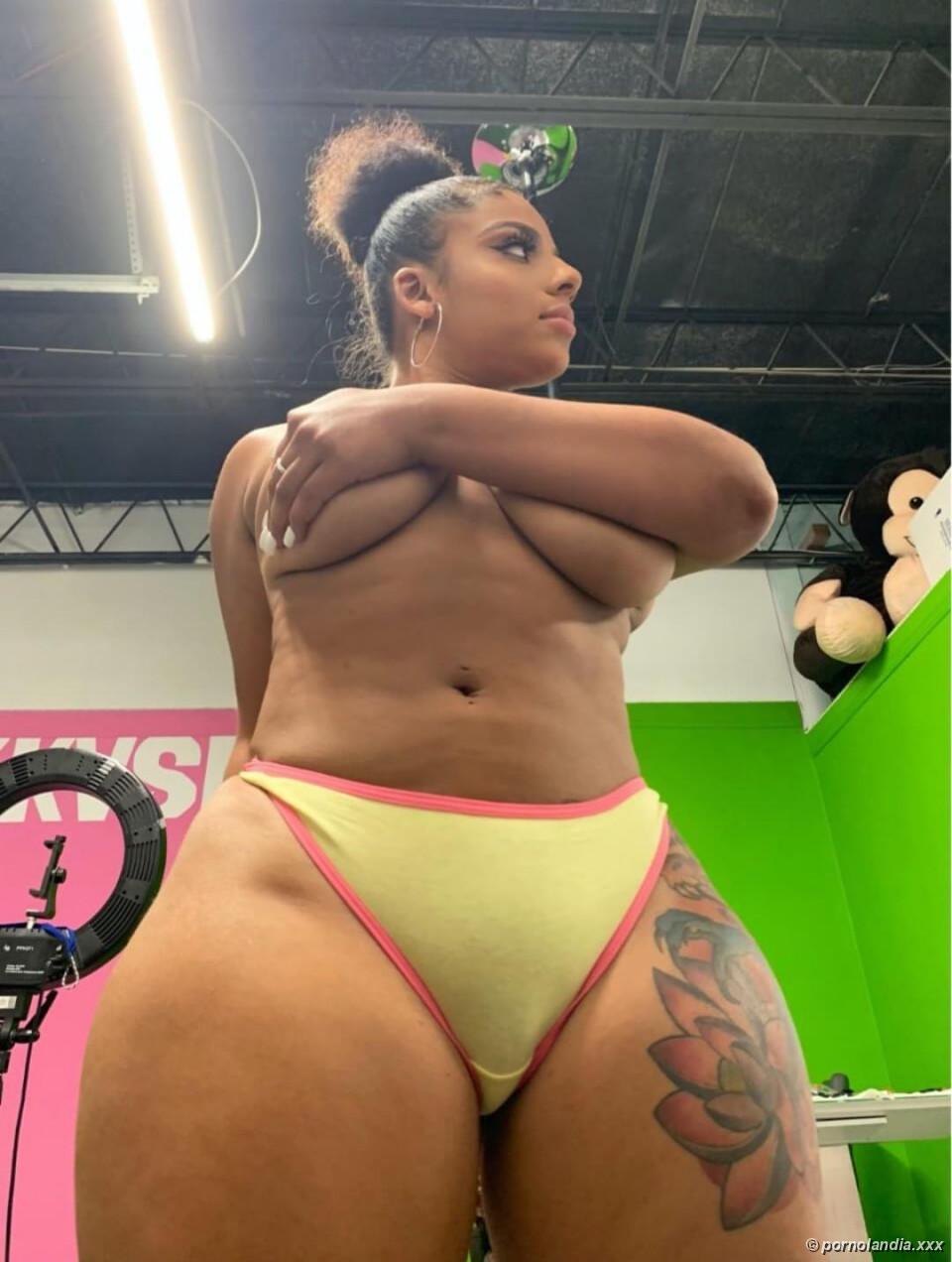 Negra vadia gosta de ficar peladinha - Foto 235232
