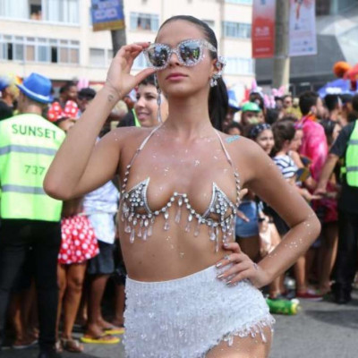 bruna marquezine
