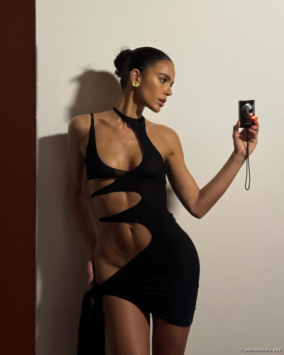 Bruna Marquezine no carnaval com vestido transparente - Foto 242707