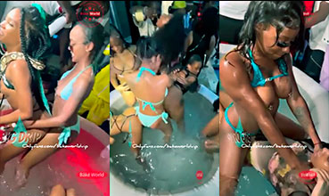 Lesbianas se vuelven locos en una fiesta de piscina y se lamen el culo